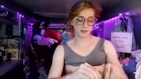 Snapshot of lesleygumgrass chatting on 1, 3, 2025 LesleyGumGrass- The Boring Trans girl online show from 1, 3, 2025