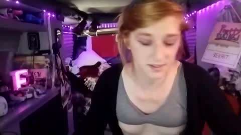 Snapshot of lesleygumgrass chatting on 7, 3, 2025 LesleyGumGrass- The Boring Trans girl online show from 7, 3, 2025