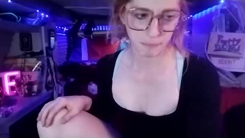 Snapshot of lesleygumgrass chatting on 11, 3, 2025 LesleyGumGrass- The Boring Trans girl online show from 11, 3, 2025