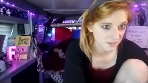 Snapshot of lesleygumgrass chatting on 12, 3, 2025 LesleyGumGrass- The Boring Trans girl online show from 12, 3, 2025