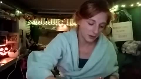 Snapshot of lesleygumgrass chatting on 3, 11, 2025 LesleyGumGrass- The Boring Trans girl online show from 3, 11, 2025