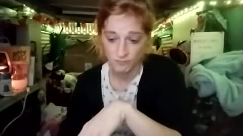 Snapshot of lesleygumgrass chatting on 10, 11, 2025 LesleyGumGrass- The Boring Trans girl online show from 10, 11, 2025