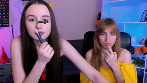 leslie_bird online show from 4, 11, 2025