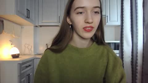  LESLIE   online show from 28, 9, 2025