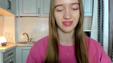  LESLIE   online show from 12, 11, 2025