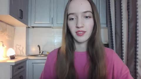  LESLIE   online show from 29, 11, 2025