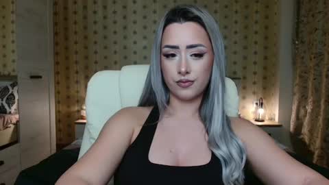 leslie_secret online show from 9, 12, 2024