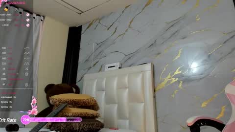 Snapshot of lesly_w chatting on 15, 2, 2025 I am here from Monday to Friday from 730 am to 130 pm Colombia time and saturday from 500 am to 1000 am .... Soon Blue page online show from 15, 2, 2025