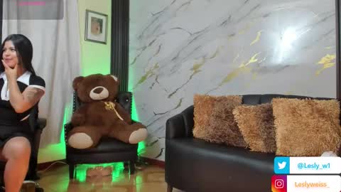 I am here from Monday to Friday from 730 am to 130 pm Colombia time and saturday from 500 am to 1000 am .... Soon Blue page online show from 5, 11, 2025