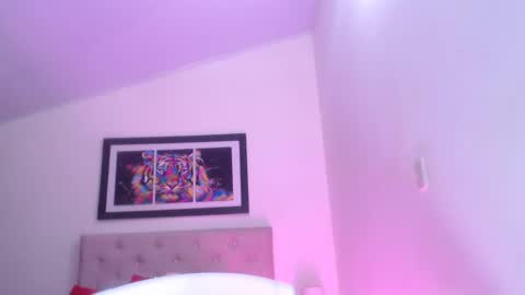 LeslyAndika online show from 27, 1, 2025