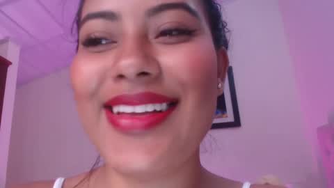 LeslyAndika online show from 8, 3, 2025