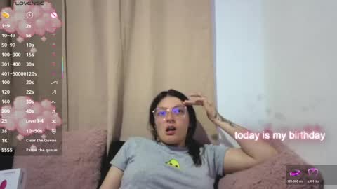 lessliee online show from 19, 5, 2026