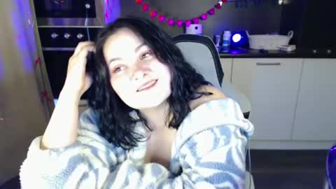 Snapshot of lesssi_ chatting on 26, 2, 2025 Alison online show from 26, 2, 2025