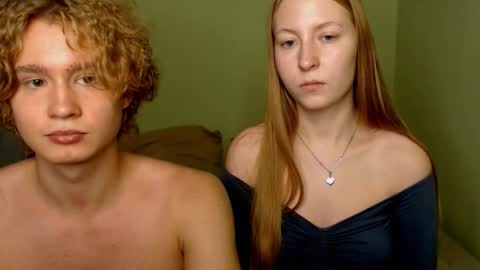 Snapshot of lessyxjhony chatting on 17, 9, 2025 Alisa Jhony online show from 17, 9, 2025