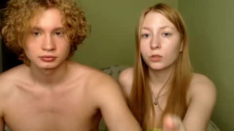 Snapshot of lessyxjhony chatting on 2, 11, 2025 Alisa Jhony online show from 2, 11, 2025