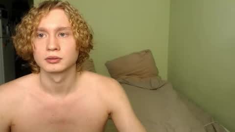 Snapshot of lessyxjhony chatting on 20, 11, 2025 Alisa Jhony online show from 20, 11, 2025