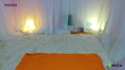 Snapshot of lesya_flin chatting on 5, 10, 2025 Lesya online show from 5, 10, 2025