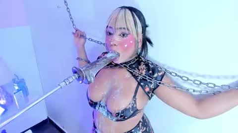 Snapshot of leticia_lynn chatting on 23, 10, 2025 LETI 3 online show from 23, 10, 2025