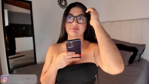 Snapshot of leticiaroldan chatting on 9, 10, 2025 Leticia online show from 9, 10, 2025