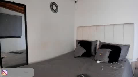 Snapshot of leticiaroldan chatting on 16, 10, 2025 Leticia online show from 16, 10, 2025