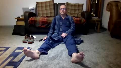 Snapshot of letmestrip chatting on 1, 12, 2025 paul online show from 1, 12, 2025