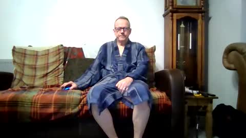 Snapshot of letmestrip chatting on 23, 3, 2026 paul online show from 23, 3, 2026