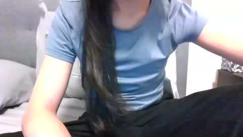 Snapshot of lets_play143 chatting on 18, 10, 2025 lets_play143 online show from 18, 10, 2025