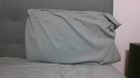 lets_play143 online show from 14, 4, 2026