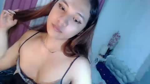 Snapshot of letsplaybaby_ chatting on 3, 5, 2026 gene online show from 3, 5, 2026