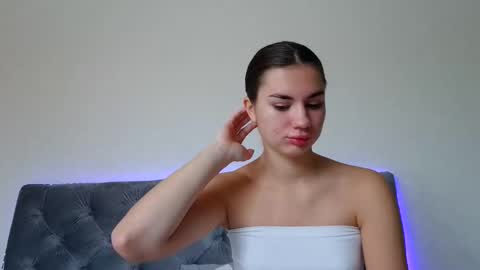 Emily online show from 28, 10, 2025