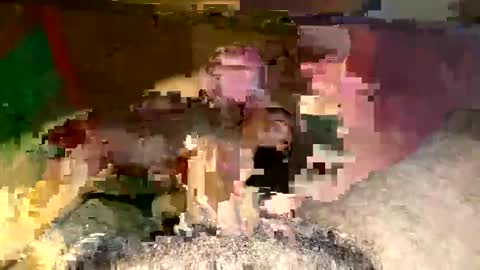 Snapshot of lewdpong chatting on 10, 3, 2025 Lewdpong online show from 10, 3, 2025