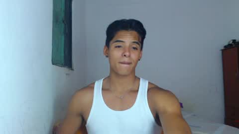 i  am lewis ly EDUARDO MEMDOZA15 online show from 26, 5, 2026