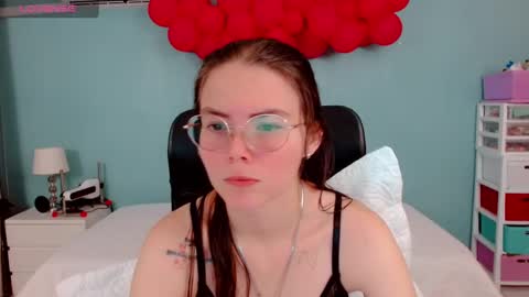 Snapshot of lexalove_doll chatting on 11, 9, 2025 Lexas Room online show from 11, 9, 2025