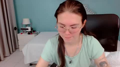 Snapshot of lexalove_doll chatting on 1, 10, 2025 Lexas Room online show from 1, 10, 2025