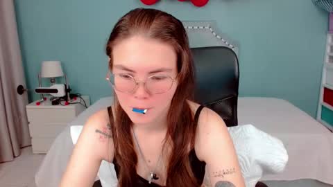 Snapshot of lexalove_doll chatting on 10, 10, 2025 Lexas Room online show from 10, 10, 2025