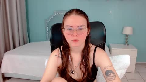 Snapshot of lexalove_doll chatting on 22, 10, 2025 Lexas Room online show from 22, 10, 2025