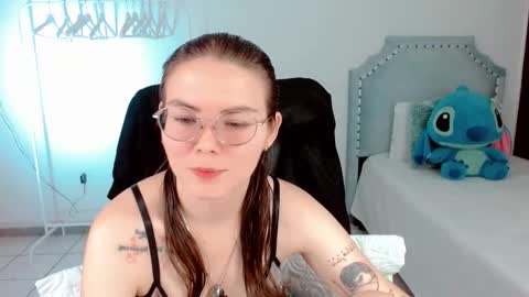 Snapshot of lexalove_doll chatting on 25, 11, 2025 Lexas Room online show from 25, 11, 2025