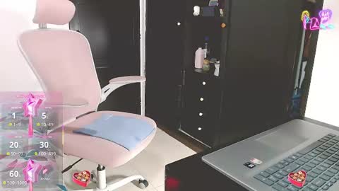 lexi19_ online show from 22, 7, 2026