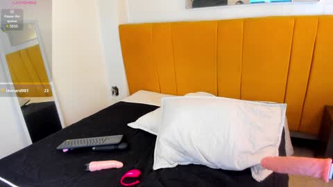 Lexi Howard  online show from 28, 12, 2024