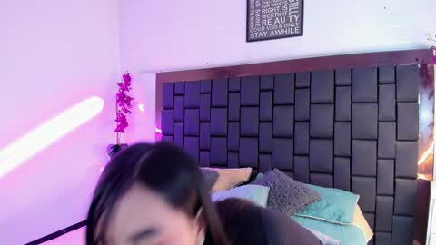 Lexi Howard  online show from 14, 1, 2025