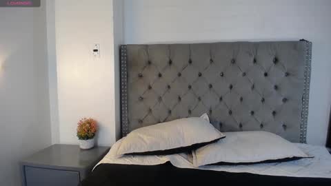 Lexi Howard  online show from 22, 2, 2025