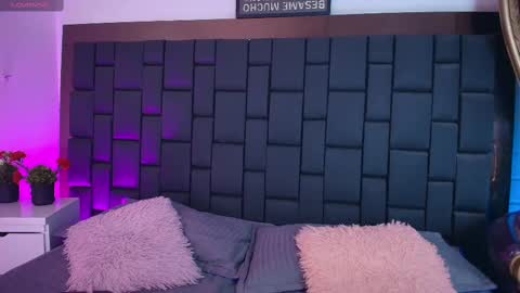 Lexi Howard  online show from 18, 10, 2025