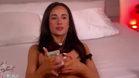 Lexi Reed online show from 15, 9, 2025