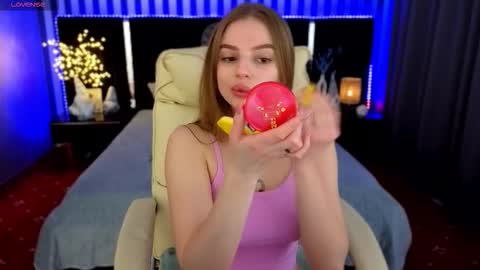 Snapshot of lexi_si chatting on 15, 12, 2025 lexi_si online show from 15, 12, 2025