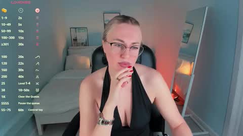 Lexy - Follow me online show from 16, 11, 2025