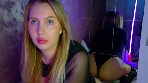 Snapshot of lexi_u_ chatting on 26, 11, 2025 LEXXY online show from 26, 11, 2025