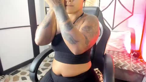Lexi Adams  online show from 17, 4, 2026