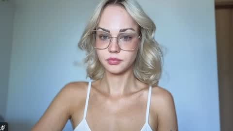 Lexie online show from 17, 6, 2026