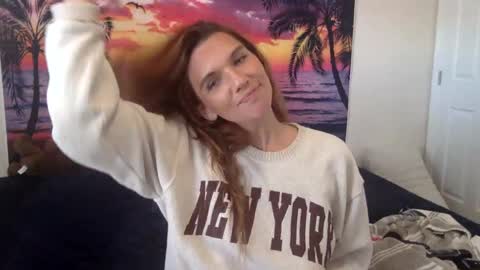 Alexia L. online show from 10, 9, 2025