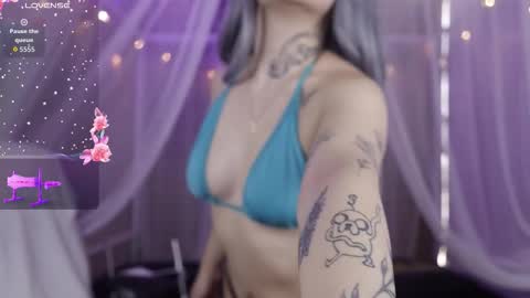 lexirouge           online show from 9, 2, 2026